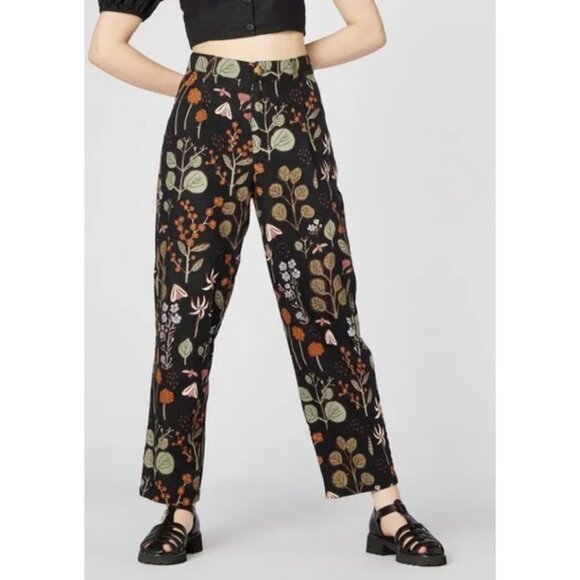 PRINCESS HIGHWAY X MODCLOTH Linen Blend Fauna Botanical Cropped Pull On Pants - Picture 1 of 15